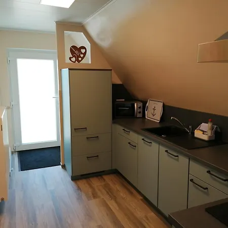 May Home * Schashagen