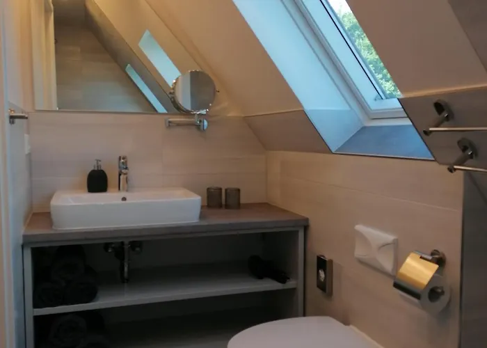 May Home * Schashagen